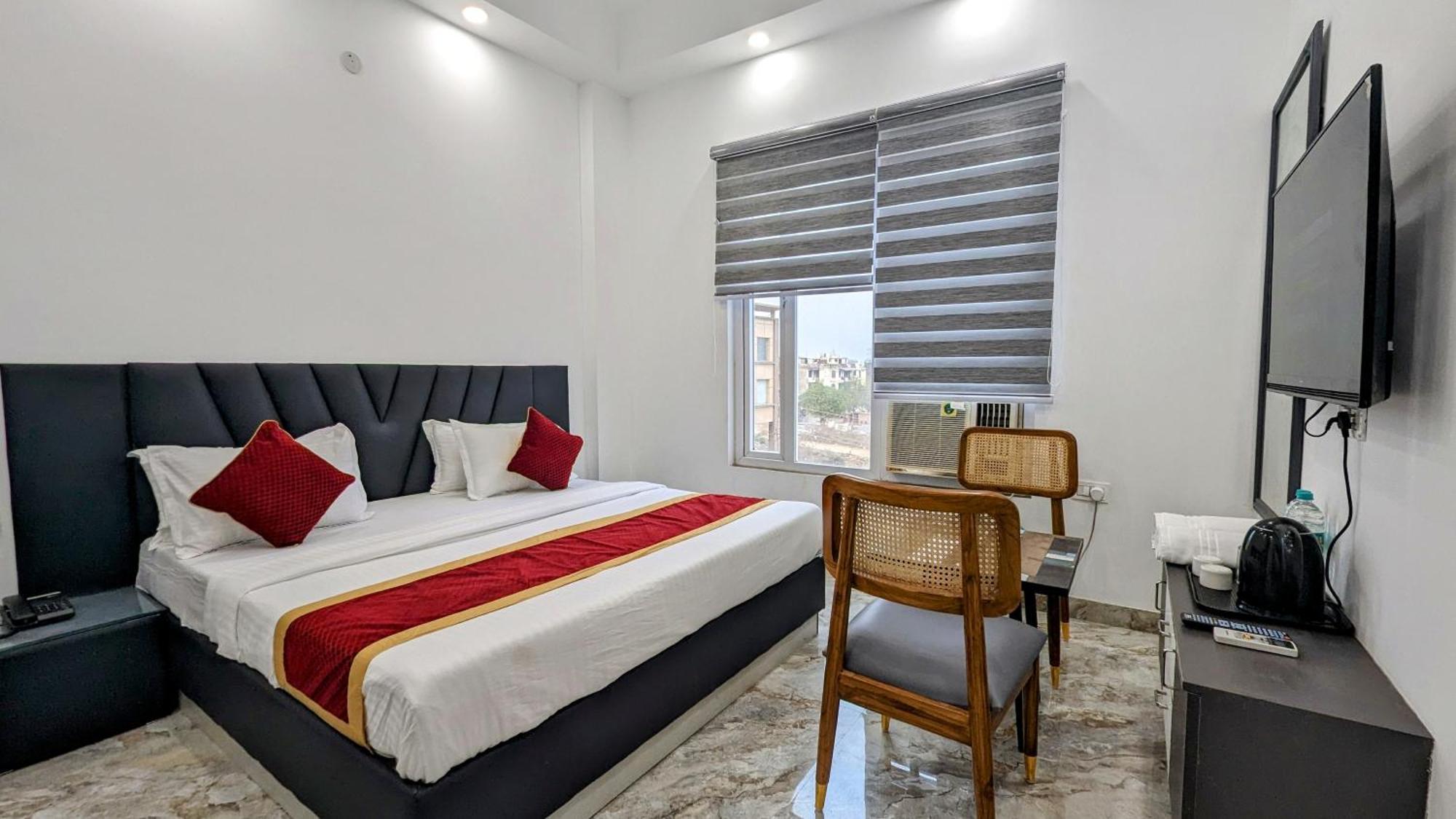 Hotel Green Vegas Faridabad Esterno foto