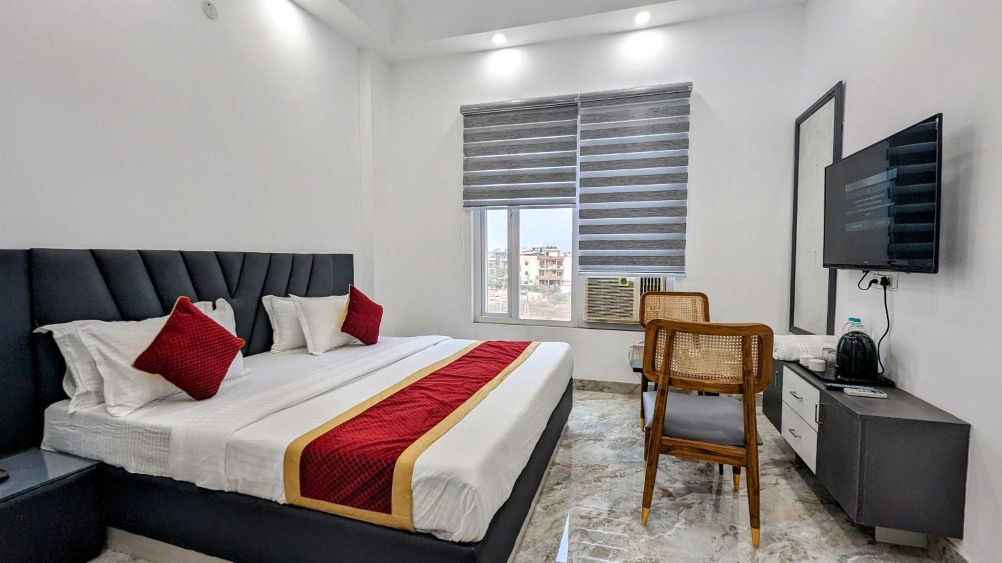 Hotel Green Vegas Faridabad Esterno foto