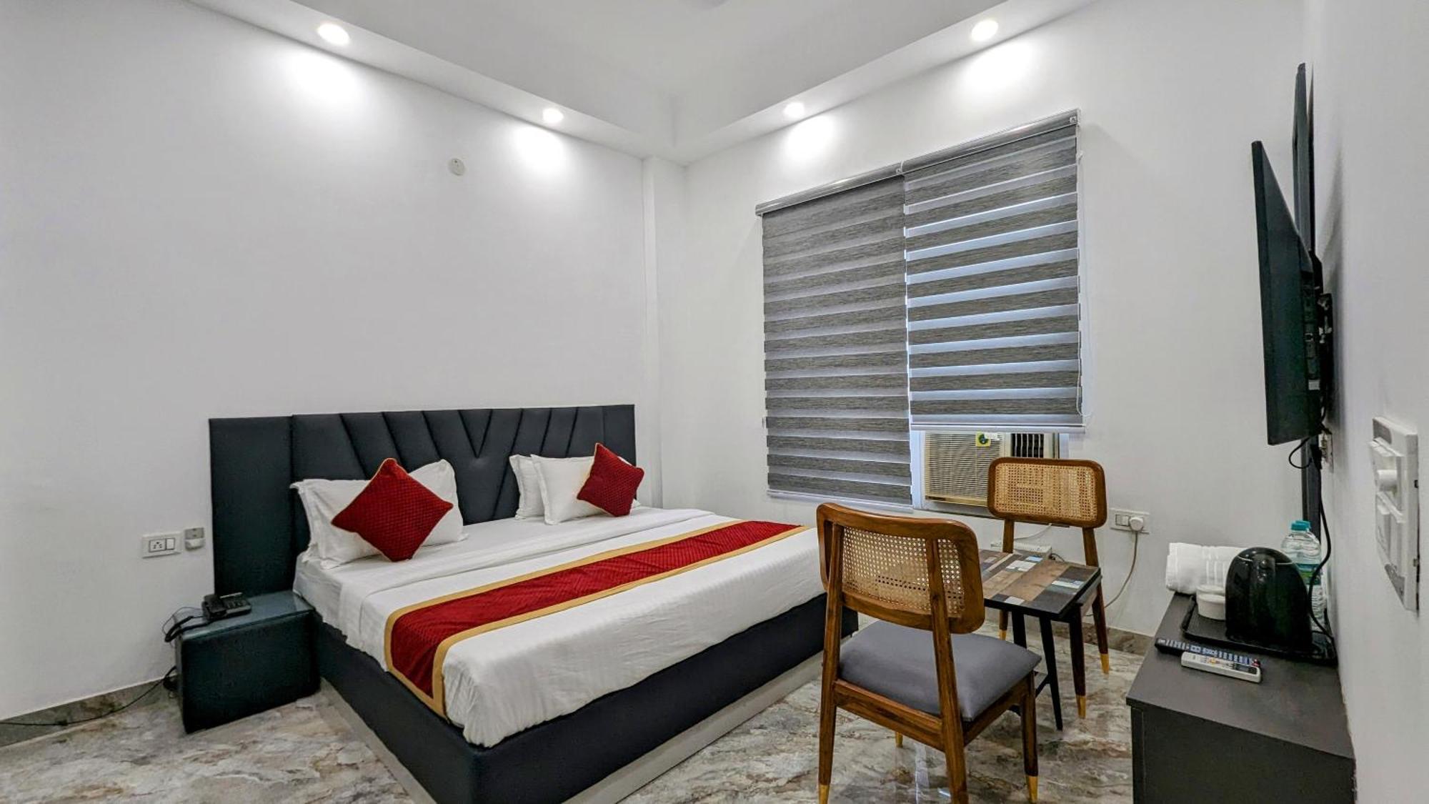Hotel Green Vegas Faridabad Esterno foto