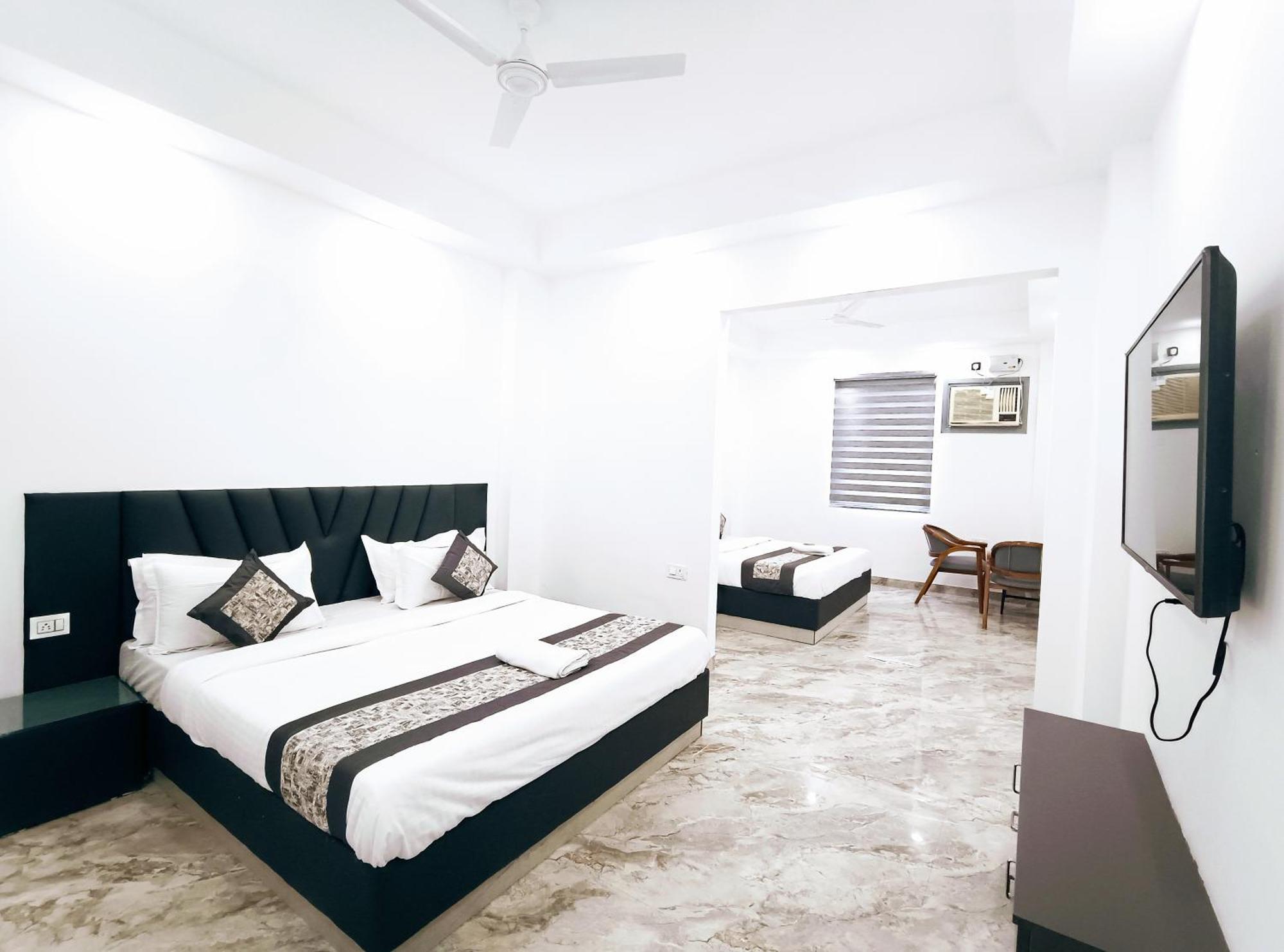 Hotel Green Vegas Faridabad Esterno foto